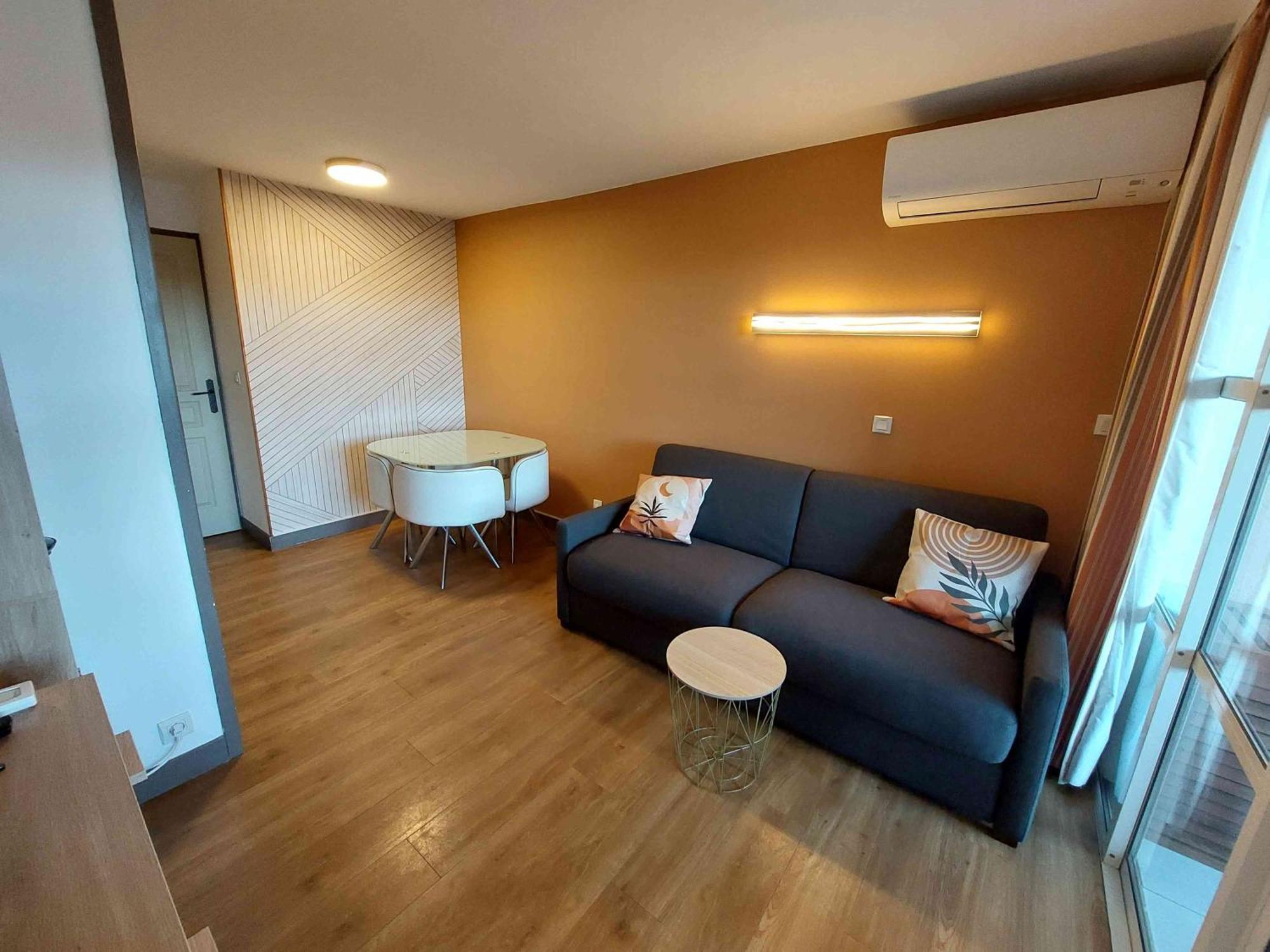 Cap Esterel Appartement Climatise Dans Le Centre Du Village Vacances Drammont Екстериор снимка