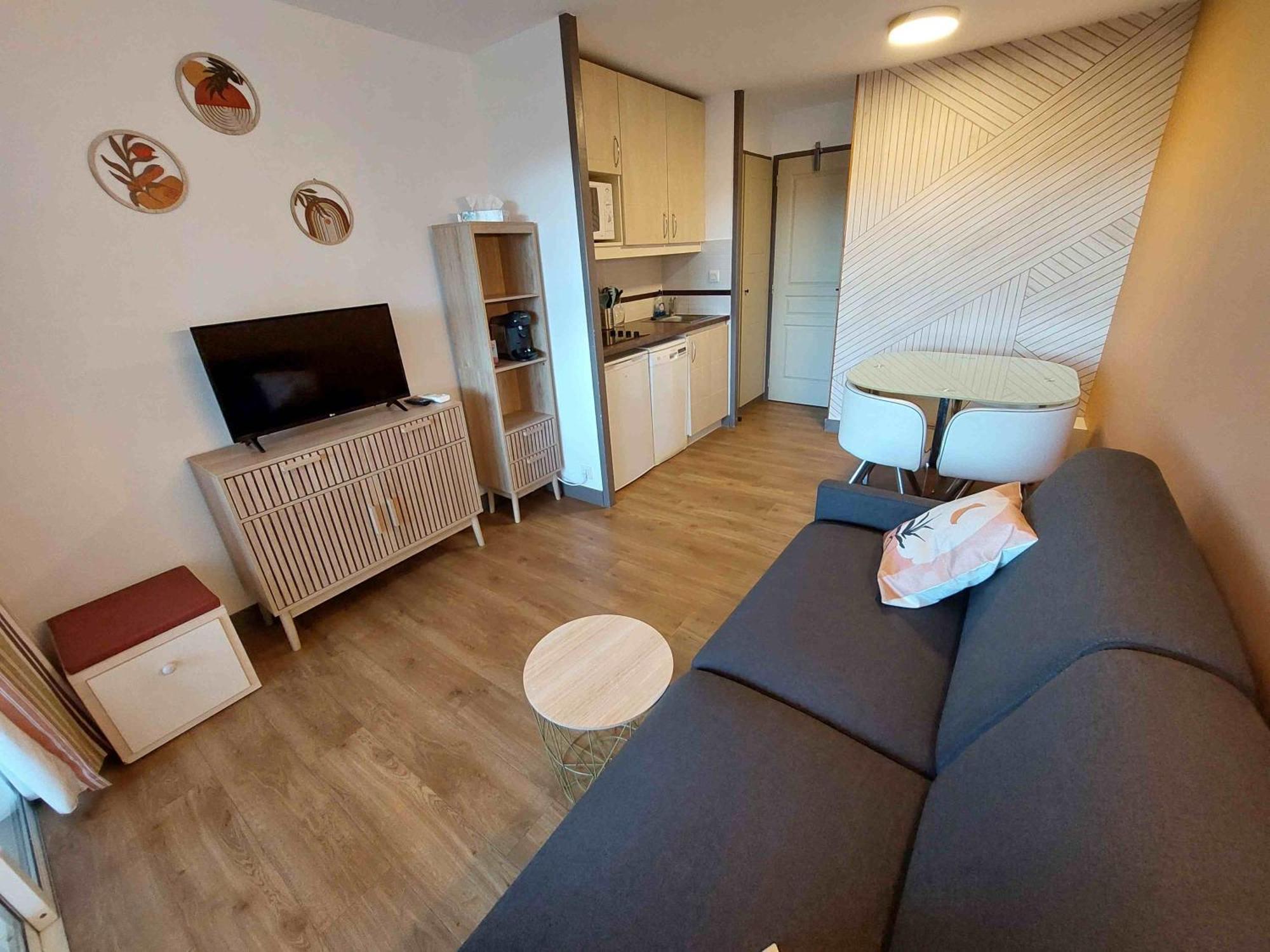 Cap Esterel Appartement Climatise Dans Le Centre Du Village Vacances Drammont Екстериор снимка