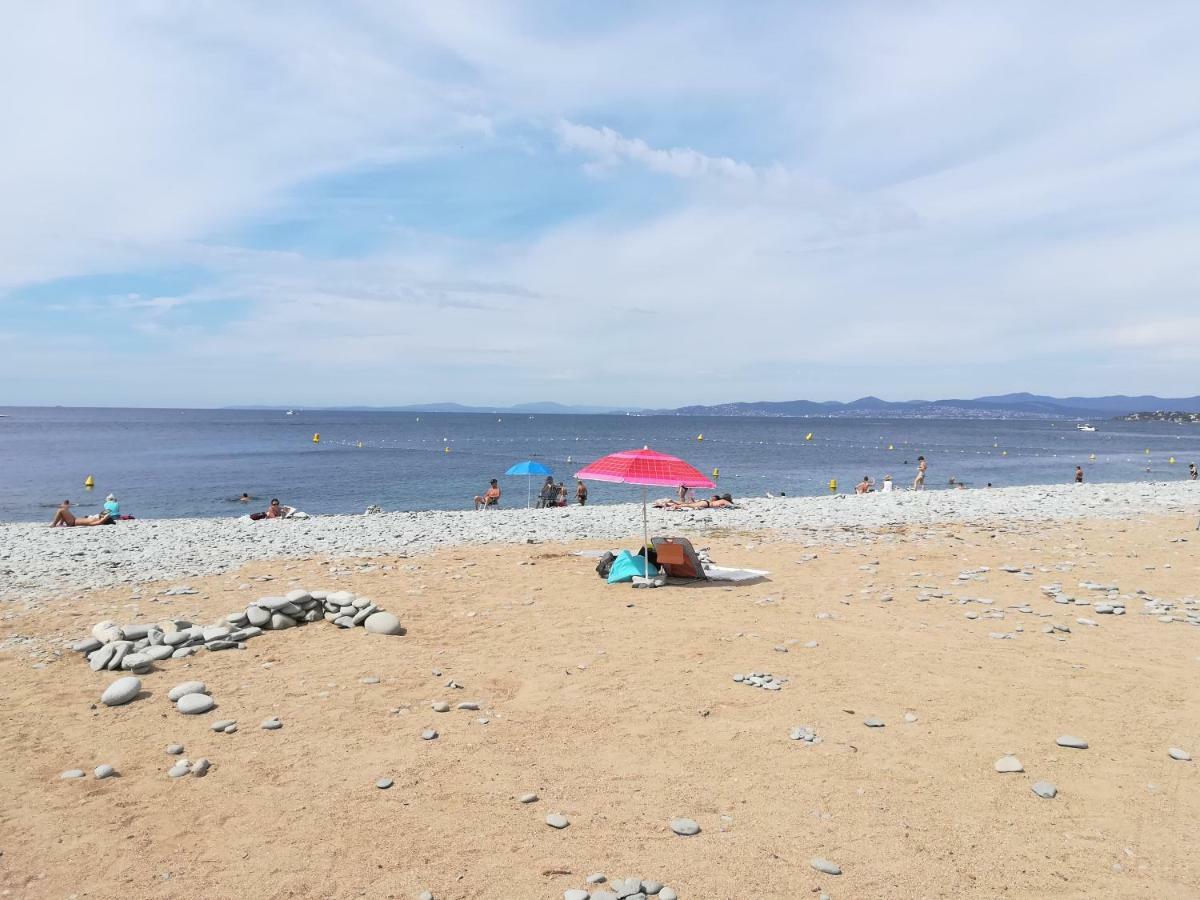 Cap Esterel Appartement Climatise Dans Le Centre Du Village Vacances Drammont Екстериор снимка